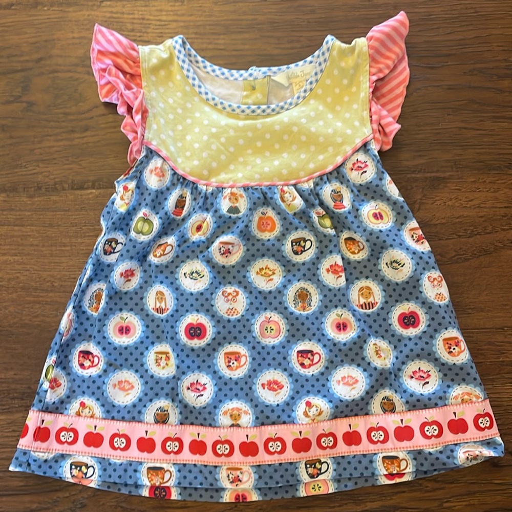 Matilda Jane size 4 Apple School Days top